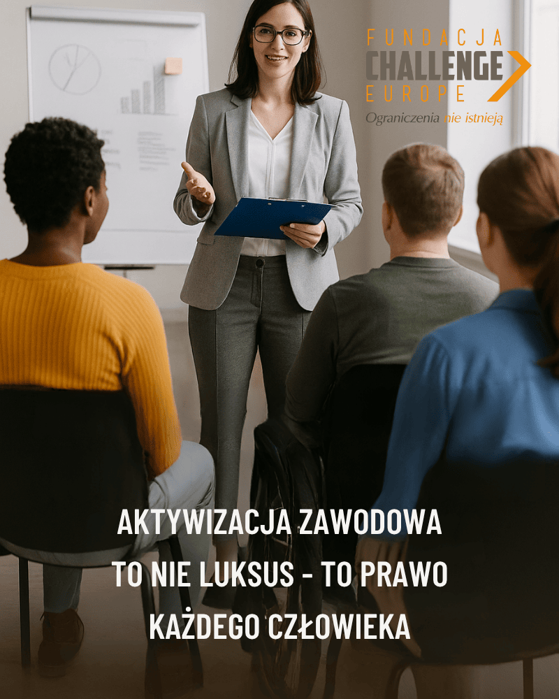 Grupa ludzi na warsztatach zawodowych